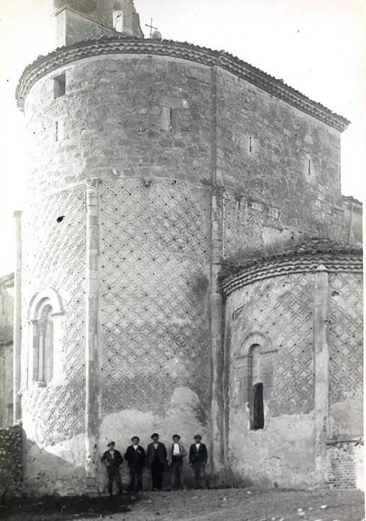 San Pedro de las Dueñas, a principios del siglo XX